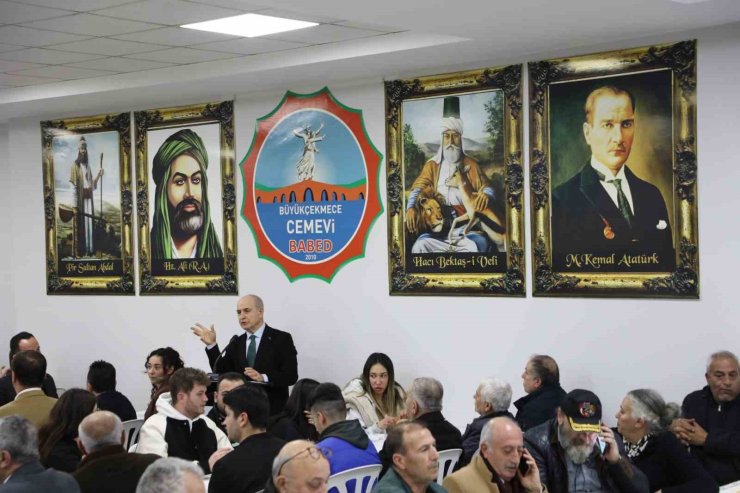 BÜYÜKÇEKMECE BELEDİYE BAŞKANI AKGÜN, VATANDAŞLARLA HIZIR LOKMASI’NI PAYLAŞTI