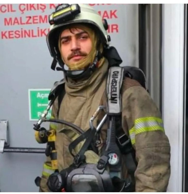 ESENLER’DE YANGINA MÜDAHALE EDERKEN DÜŞEN İTFAİYE ERİ HAYATINI KAYBETTİ