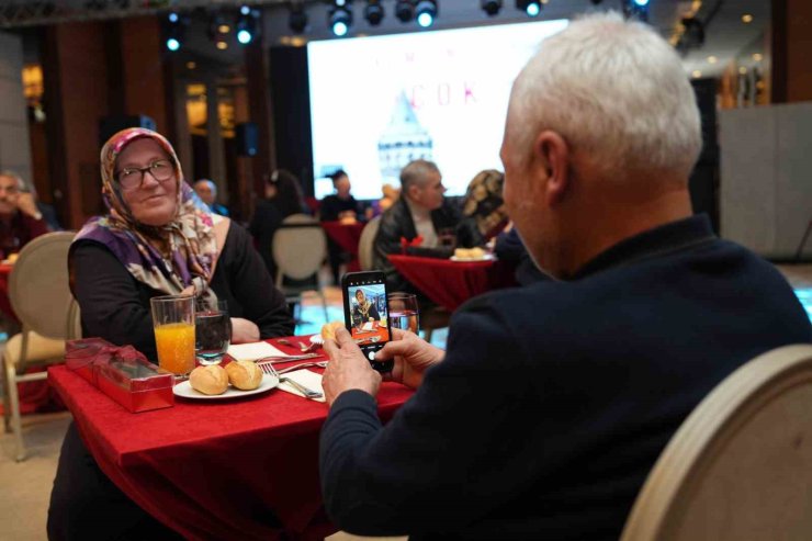 BEYOĞLU’NDA 50. YILINI DOLDURAN ÇİFTLERE 14 ŞUBAT SÜRPRİZİ