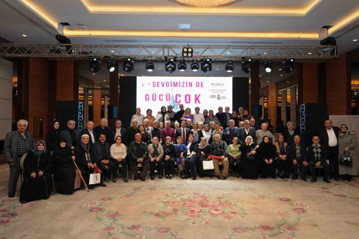 BEYOĞLU’NDA 50. YILINI DOLDURAN ÇİFTLERE 14 ŞUBAT SÜRPRİZİ