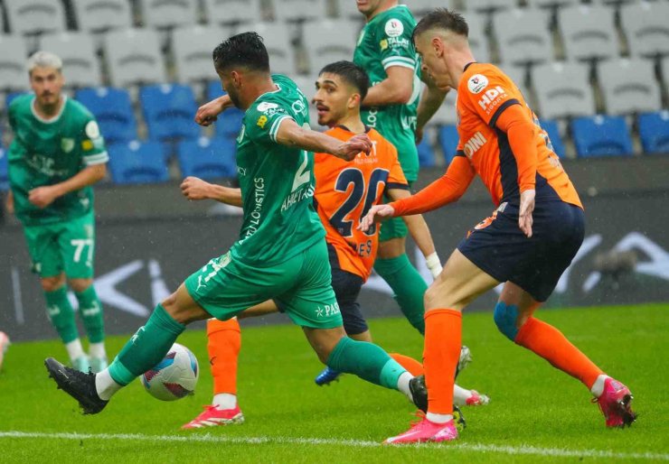 TRENDYOL SÜPER LİG: BAŞAKŞEHİR: 0 - BODRUM FK: 0 (İLK YARI)