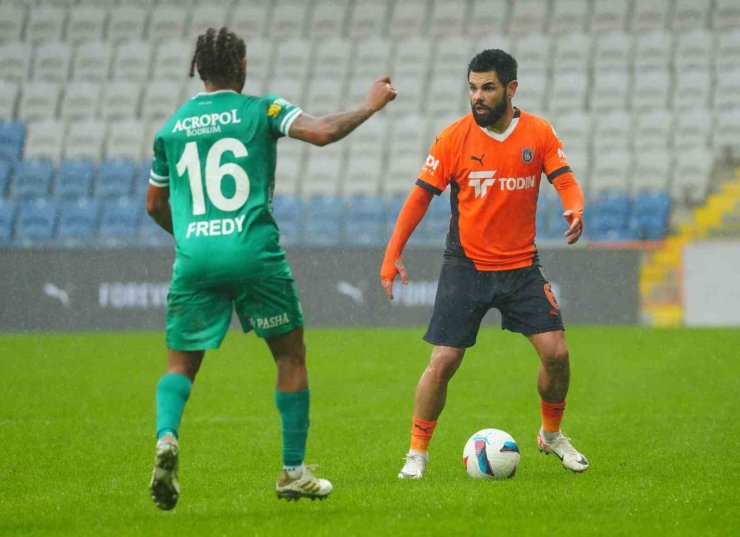 TRENDYOL SÜPER LİG: BAŞAKŞEHİR: 0 - BODRUM FK: 0 (İLK YARI)