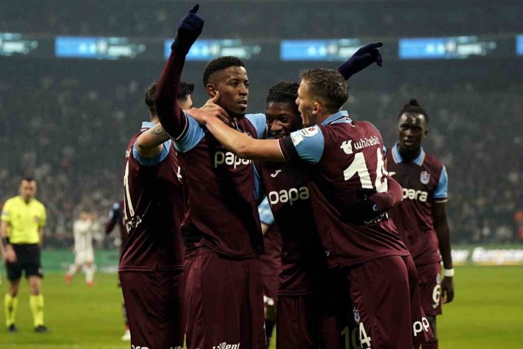 TRENDYOL SÜPER LİG: BEŞİKTAŞ: 0 - TRABZONSPOR: 1 (İLK YARI)