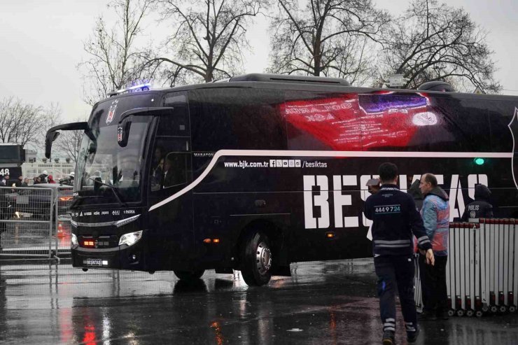 BEŞİKTAŞ, TRABZONSPOR MAÇI İÇİN STADA GELDİ