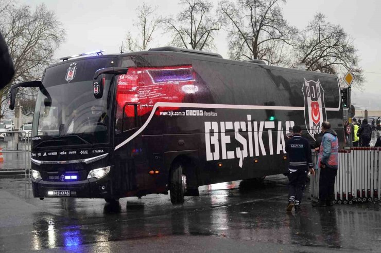 BEŞİKTAŞ, TRABZONSPOR MAÇI İÇİN STADA GELDİ