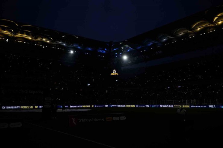 TRENDYOL SÜPER LİG: FENERBAHÇE: 0 - KASIMPAŞA: 0 (MAÇ DEVAM EDİYOR)