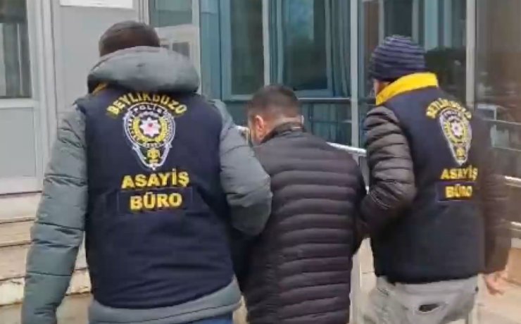 BEYLİKDÜZÜ’NDE SİTE TOPLANTISINDA DEHŞET ANLARI KAMERADA