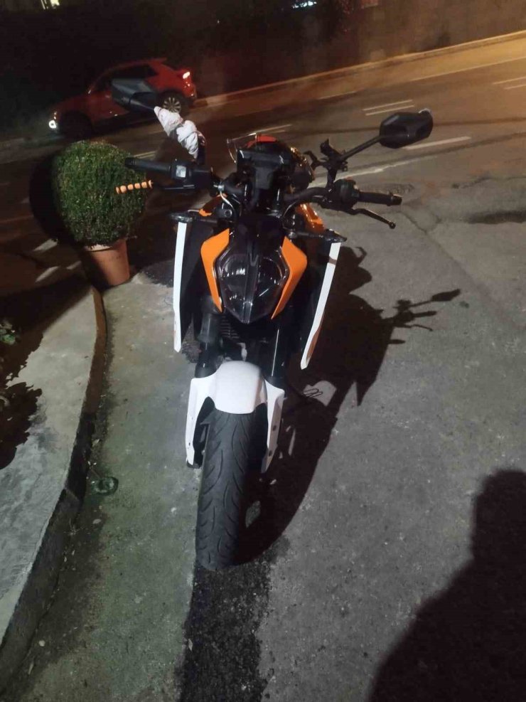 SARIYER’DE ÇALINTI MOTOSİKLET GSP TAKİP CİHAZINDAN BULUNDU, 4 ŞÜPHELİ GÖZALTINA ALINDI