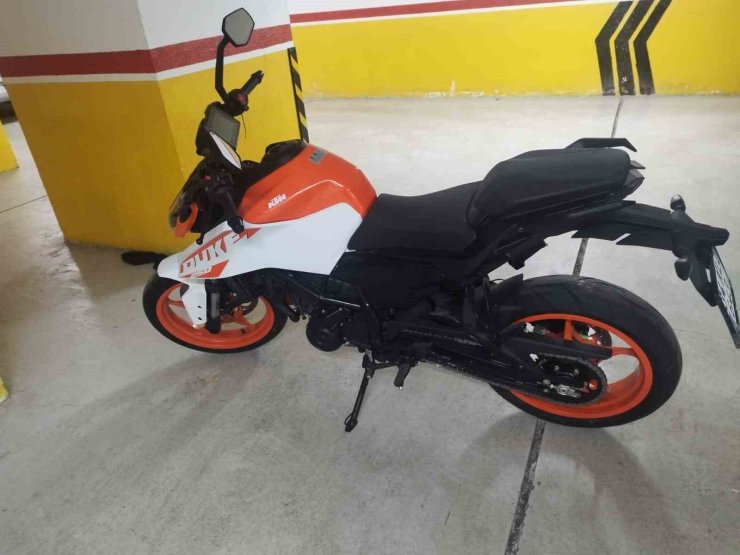 SARIYER’DE ÇALINTI MOTOSİKLET GSP TAKİP CİHAZINDAN BULUNDU, 4 ŞÜPHELİ GÖZALTINA ALINDI