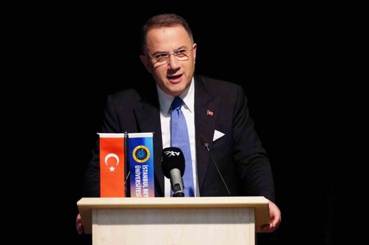 BEYLİKDÜZÜ BELEDİYE BAŞKANI MEHMET MURAT ÇALIK TÜRKİYE GÖÇ KONFERANSI’NA KATILDI