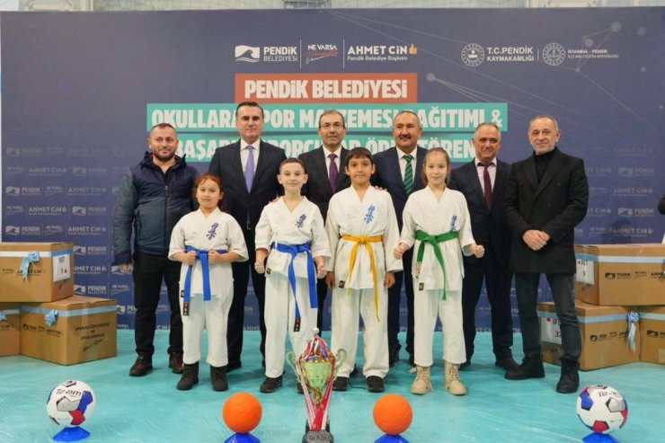PENDİK’TE SPORA BÜYÜK DESTEK: 172 OKULA 5 MİLYONLUK YARDIM