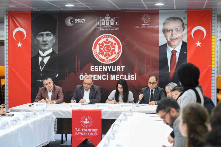 ESENYURT BELEDİYESİ BAŞKAN VEKİLİ CAN AKSOY’DAN ÖĞRENCİLERE DESTEK