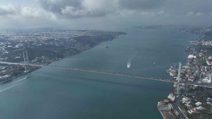 İSTANBUL BOĞAZI’NDA KAR MANZARASI