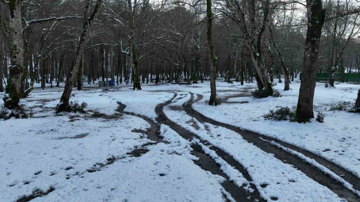 BEYAZA BÜRÜNEN BELGRAD ORMANI HAVADAN GÖRÜNTÜLENDİ