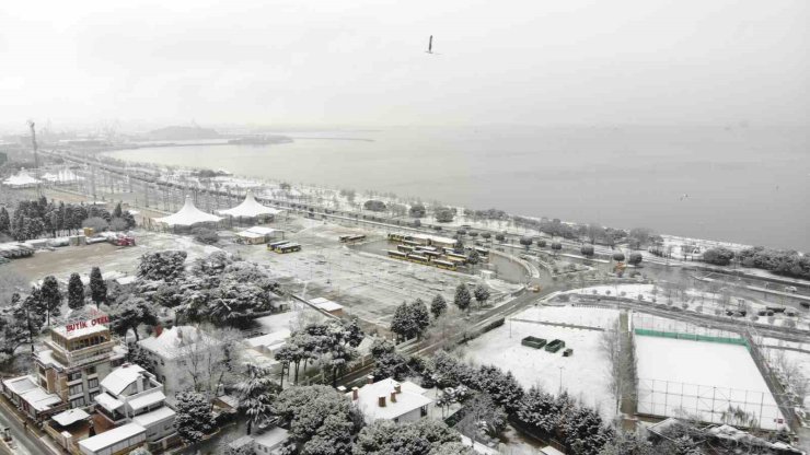 KARLA BEYAZA BÜRÜNEN PENDİK HAVADAN GÖRÜNTÜLENDİ