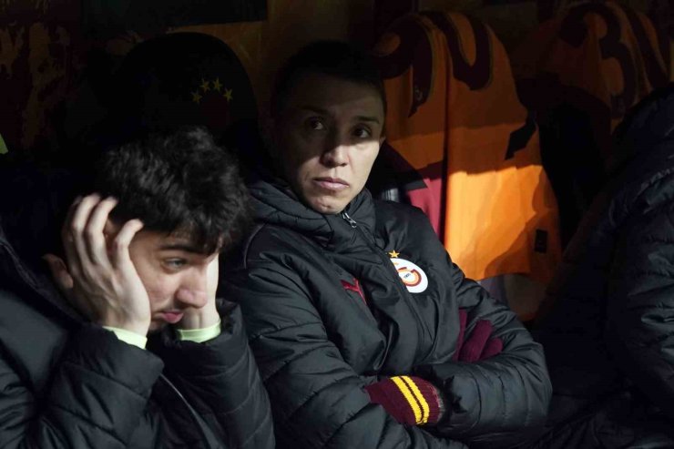 UEFA AVRUPA LİGİ: GALATASARAY: 0 - AZ ALKMAAR: 0 (MAÇ DEVAM EDİYOR)