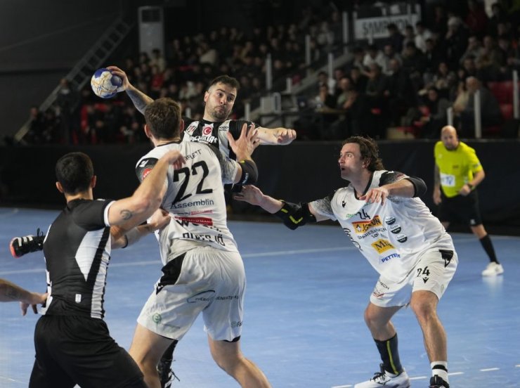 BEŞİKTAŞ, EHF AVRUPA KUPASI’NA VEDA ETTİ