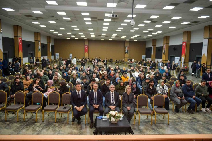 ESENYURT’TA DÜZENLENEN ENGELSİZ İSTİHDAM FUARI’NA 60 FİRMA VE 2 BİN VATANDAŞ KATILDI