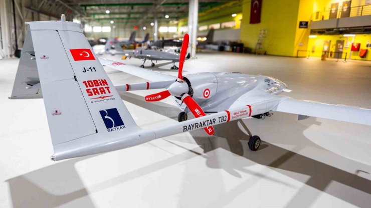 BAYRAKTAR TB2 JANDARMADAKİ 10 BİN SAATLİK UÇUŞ SÜRESİNİ BAŞARIYLA TAMAMLADI