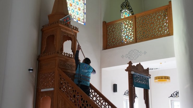 SİLİVRİ’DE CAMİLER RAMAZAN’A HAZIRLANIYOR