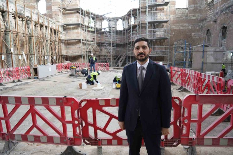 İMRAHOR İLYAS BEY CAMİİ ASLINA UYGUN OLARAK İHYA EDİLİYOR: 100 YIL SONRA ÜSTÜ KAPATILDI