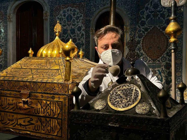 TOPKAPI SARAYI’NIN MUKADDES EMANETLER DAİRESİ RAMAZAN’A HAZIRLANIYOR