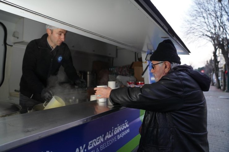 TUZLA BELEDİYESİ’NDEN SOĞUK KIŞ GÜNLERİNDE ÇORBA İKRAMI