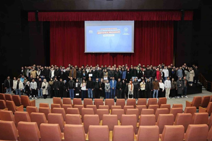 ARNAVUTKÖY BELEDİYESİ’NDEN YENİ EVLENECEK ÇİFTLERE EĞİTİM VE DESTEK