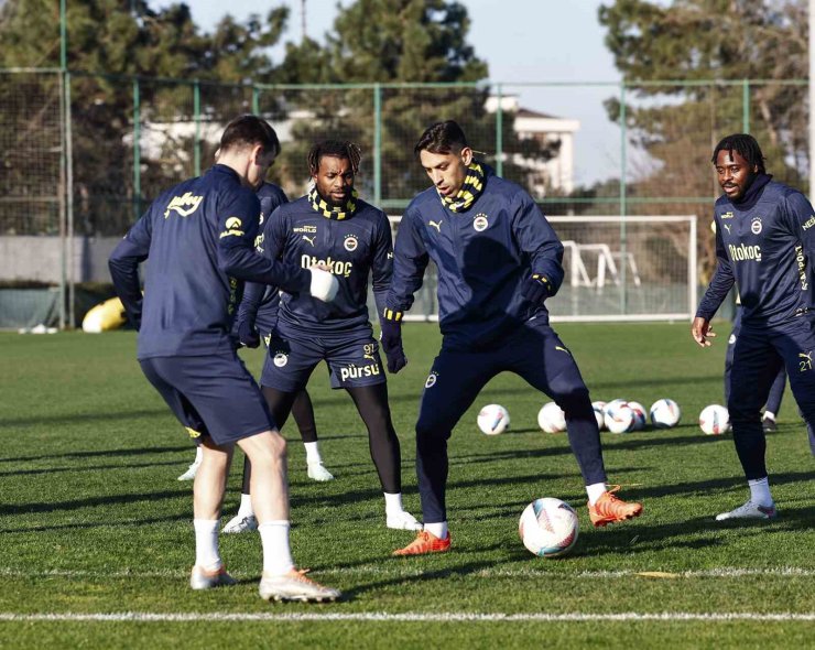 FENERBAHÇE, GAZİANTEP FK MAÇI HAZIRLIKLARINI TAMAMLADI