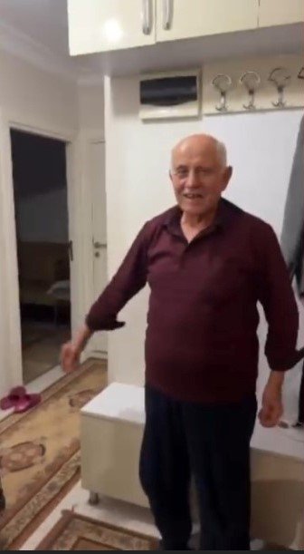 TORUNLARINDAN YARIM ASRI DEVİREN DEDE VE NENEYE DUYGULANDIRAN SÜRPRİZ