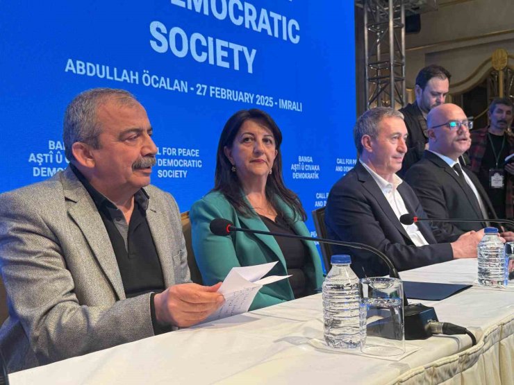 ABDULLAH ÖCALAN’IN ÇAĞRISI: "TÜM GRUPLAR SİLAH BIRAKMALI VE PKK KENDİNİ FESHETMELİDİR"