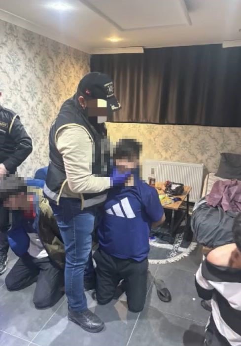 İSTANBUL’DA ÇETE OPERASYONU: 4 GÖZALTI