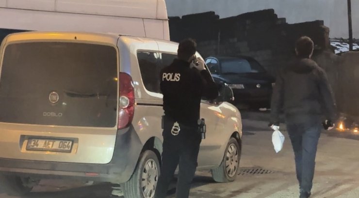 EYÜPSULTAN’DA ELEKTRİK KABLOLARI ALEV ALEV YANDI