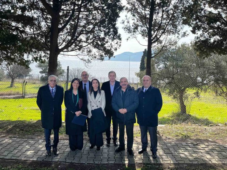 DEM HEYETİNİN İMRALI FOTOĞRAFLARI BASINA DAĞITILDI