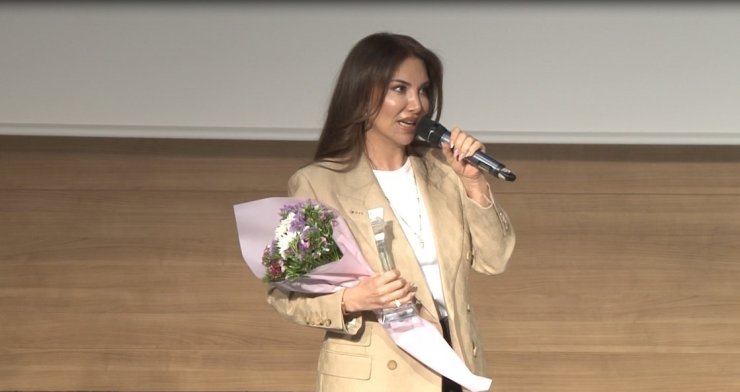 SANAT VE MEDYA DÜNYASI, İAÜ İLETİŞİM ÖDÜLLERİ’NDE BİR ARAYA GELDİ