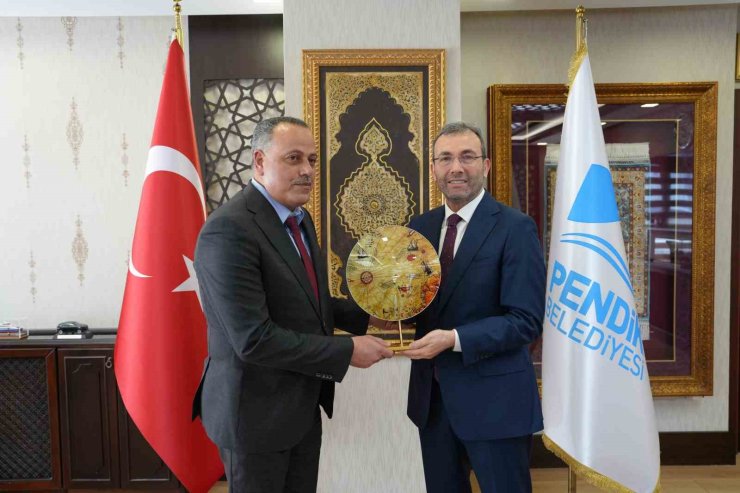 FİLİSTİNLİ BELEDİYE BAŞKANINDAN GÖZ YAŞARTAN İSTEK: "BİZE DEĞİL GAZZE’YE YARDIM EDİN"