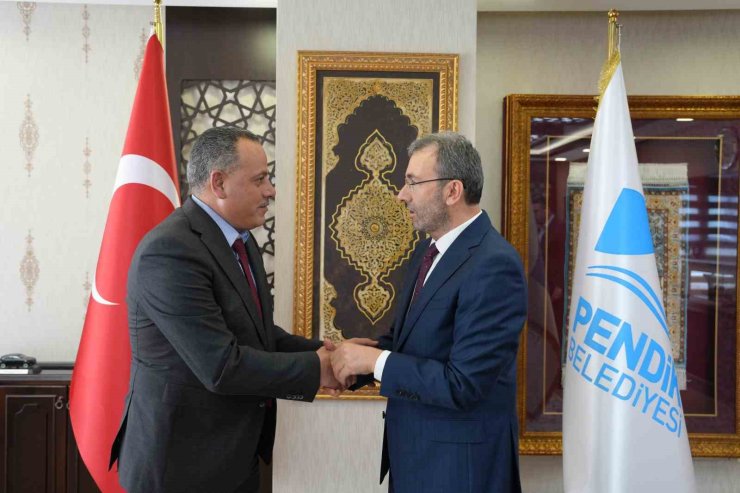 FİLİSTİNLİ BELEDİYE BAŞKANINDAN GÖZ YAŞARTAN İSTEK: "BİZE DEĞİL GAZZE’YE YARDIM EDİN"