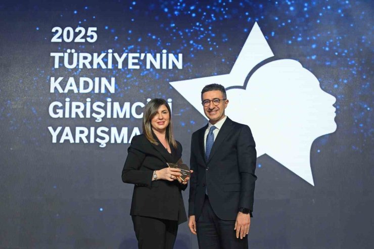 TÜRKİYE’NİN KADIN GİRİŞİMCİSİ YARIŞMASI’NDA EN BAŞARILI KADIN GİRİŞİMCİLER ÖDÜLLERİNİ ALDI
