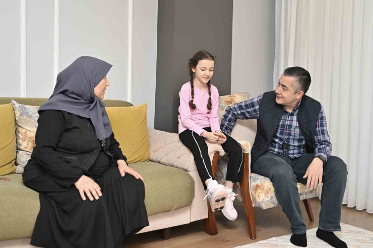 ESENYURT BELEDİYE BAŞKAN VEKİLİ İLK İFTARINI ŞEHİT AİLESİNİN EVİNDE YAPTI