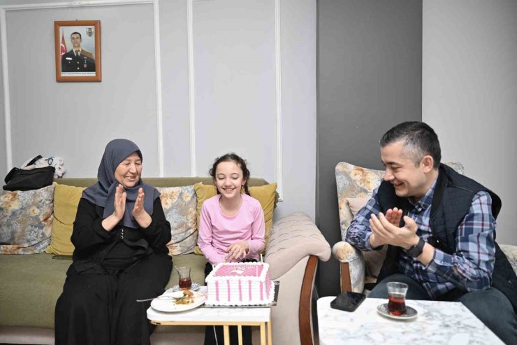 ESENYURT BELEDİYE BAŞKAN VEKİLİ İLK İFTARINI ŞEHİT AİLESİNİN EVİNDE YAPTI