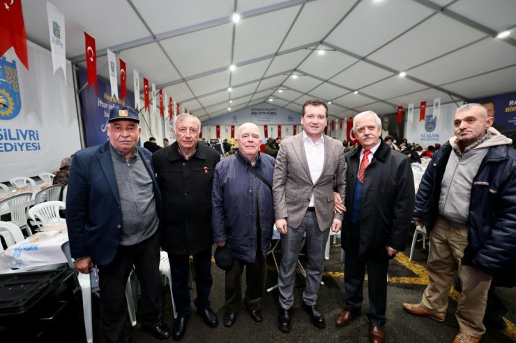 SİLİVRİ’DE RAMAZAN’IN İLK İFTARI ŞEHİT AİLELERİ VE GAZİLERLE YAPILDI