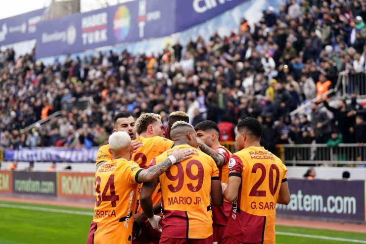 TRENDYOL SÜPER LİG: KASIMPAŞA: 0 - GALATASARAY: 1 (İLK YARI)