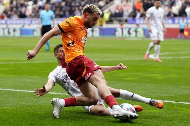 TRENDYOL SÜPER LİG: KASIMPAŞA: 0 - GALATASARAY: 1 (İLK YARI)