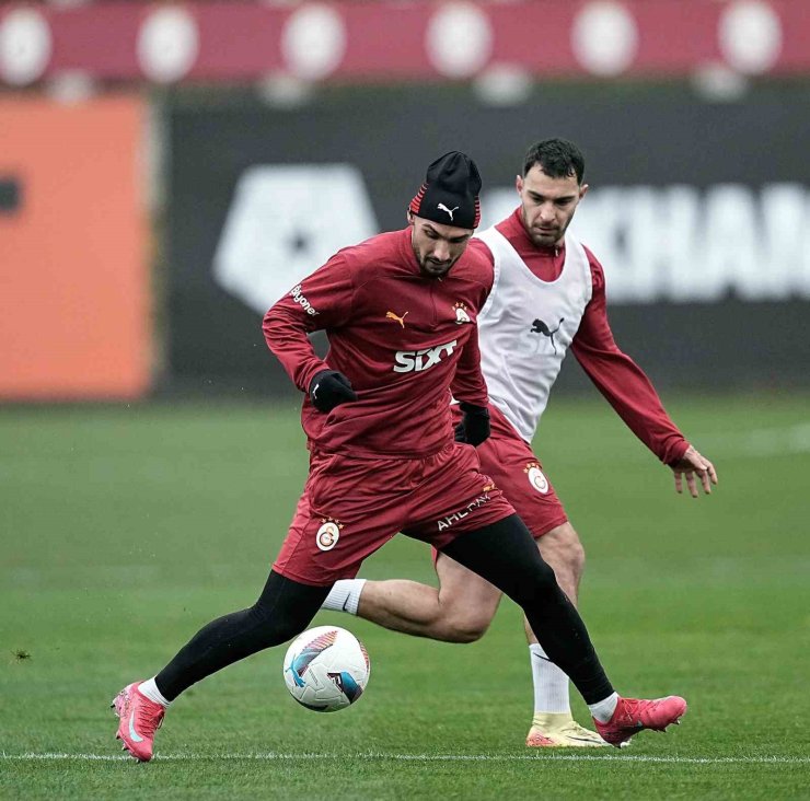 GALATASARAY’DA, ALANYASPOR MAÇI HAZIRLIKLARI BAŞLADI