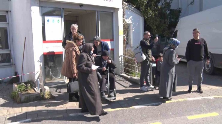 ÜSKÜDAR DEVLET HASTANESİ’NDE KORKUTAN YANGIN