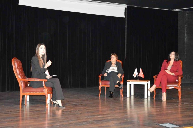 DR. YANTUR: "TÜRKİYE’DE KADINLARIN İŞ HAYATINA KATILIMI ORTALAMANIN ALTINDA"