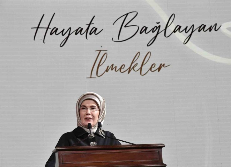 EMİNE ERDOĞAN, TİKAD’IN "HAYATA BAĞLAYAN İLMEKLER PROJESİ" TANITIM PROGRAMINA KATILDI
