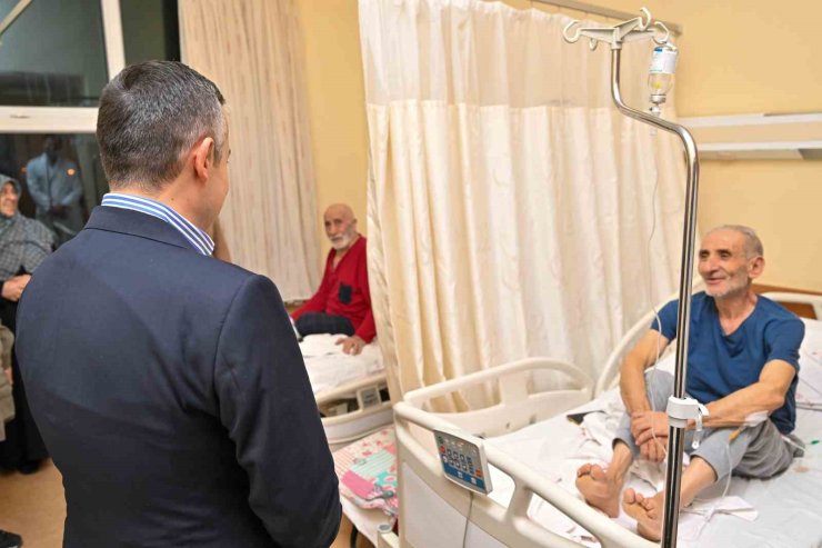 ESENYURT BAŞKAN VEKİLİ AKSOY, SAĞLIK ÇALIŞANLARIYLA İFTARDA BULUŞTU