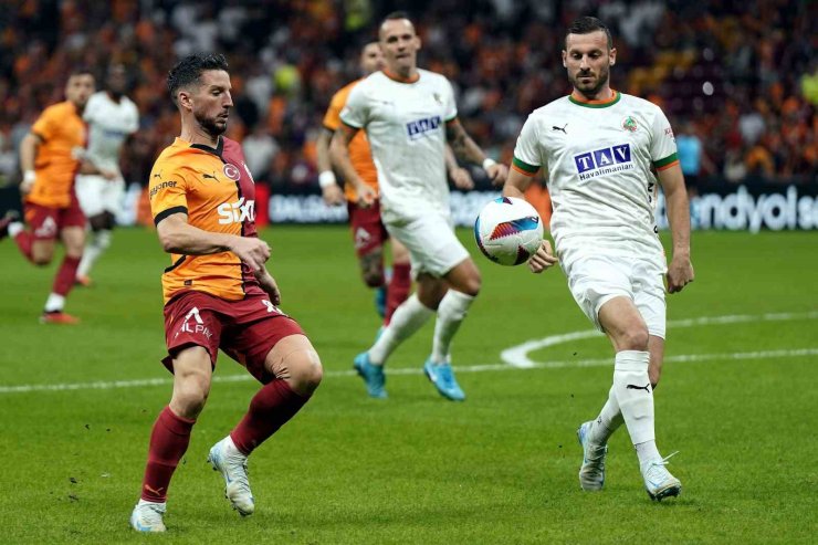 ALANYASPOR İLE GALATASARAY 18. RANDEVUDA