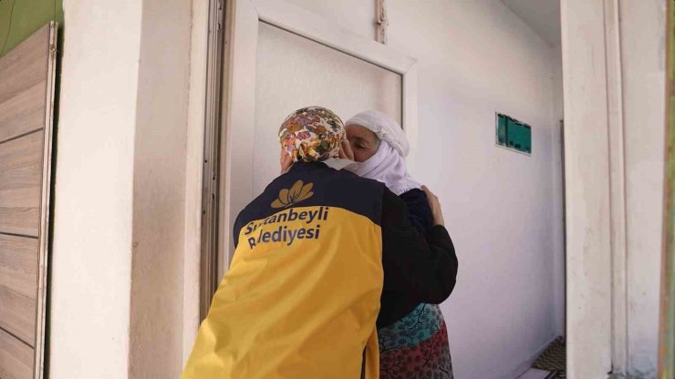 SULTANBEYLİ BELEDİYESİ EVLERE İFTAR VE SAHUR YARDIMINI SÜRDÜRÜYOR